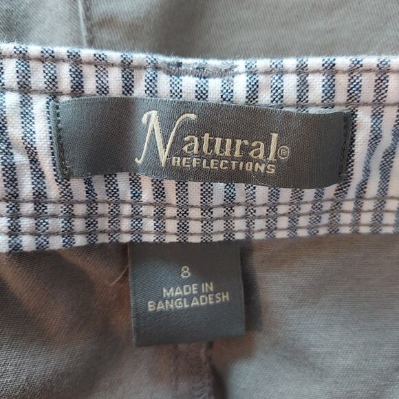 Natural Reflections Gray Casual Shorts 4.5" Inseam Size 8 - Picture 8 of 9